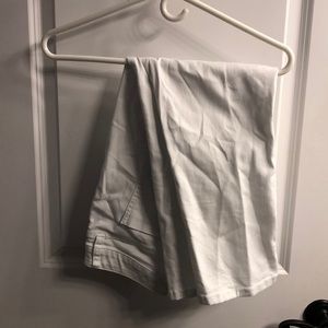 Women’s cropped jeans